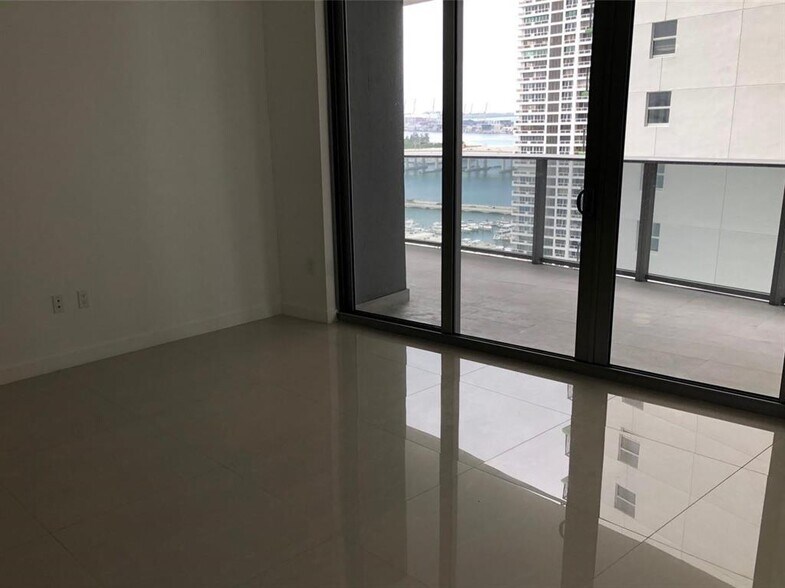 Building Photo - 488 NE 18th St