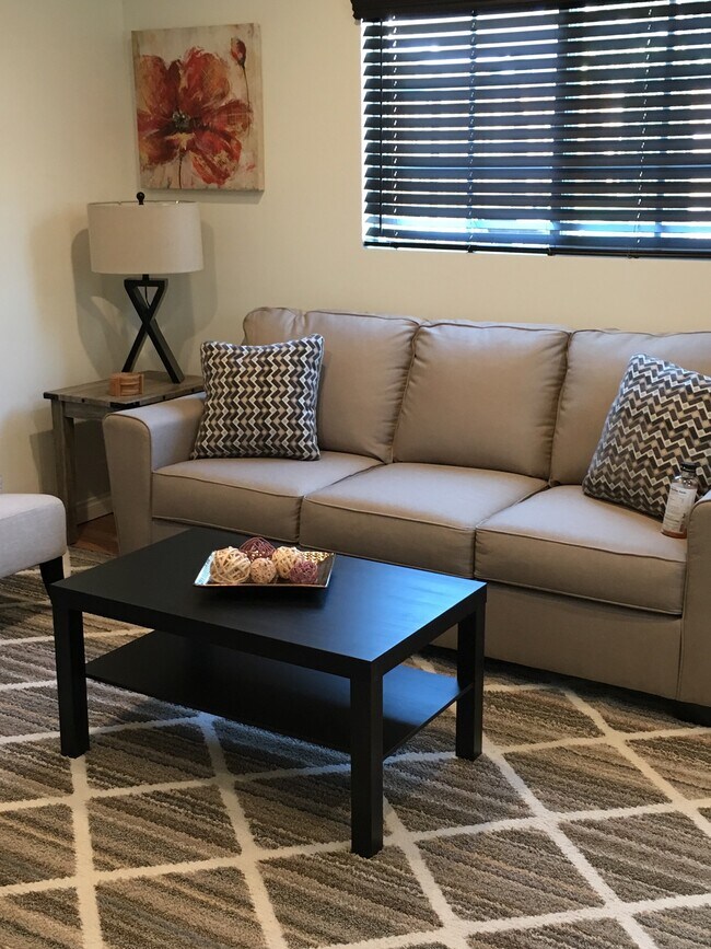 Building Photo - 5428 Colfax Ave