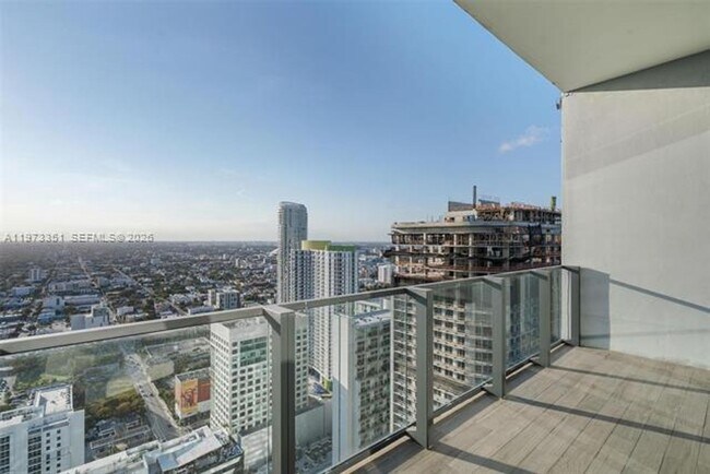 Building Photo - 88 SW 7th St