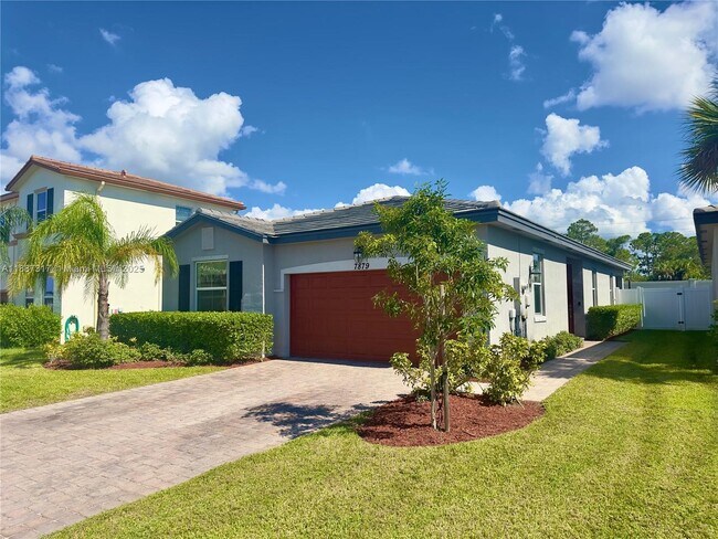 Building Photo - 7879 NW Greenbank Cir