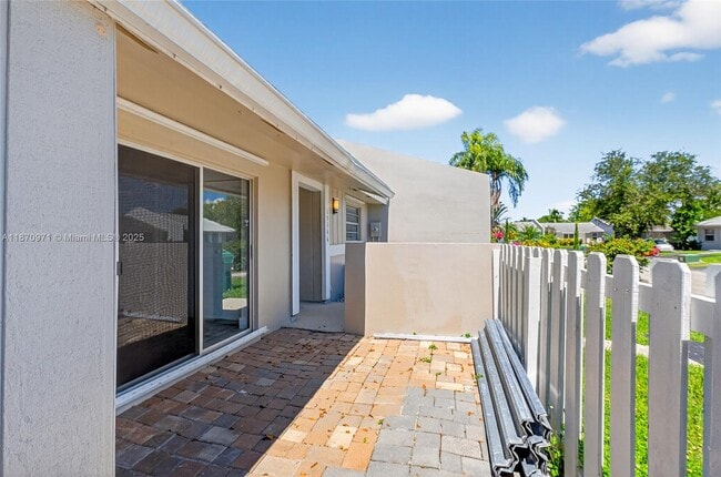 Building Photo - 10366 SW 208th Ln