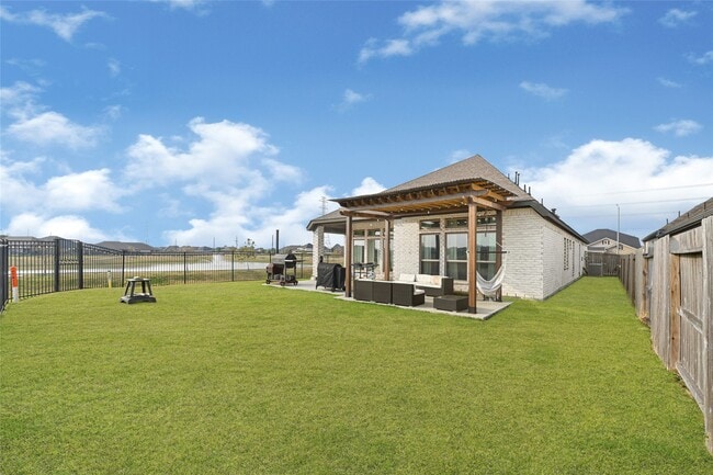 Building Photo - 19223 Brindled Bay Ct