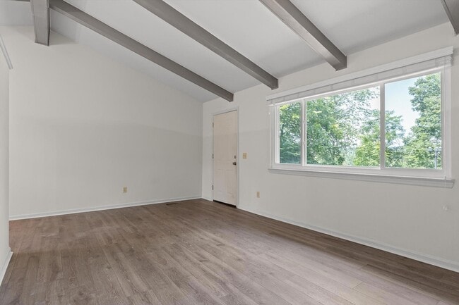 Building Photo - 3600 Gleason Dr