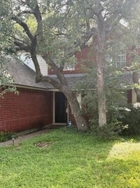 Building Photo - 17511 Klamath Falls Dr
