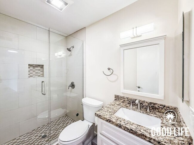 Building Photo - 14825 Morningside Dr