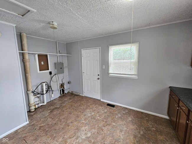 Building Photo - 2230 N Goodlet Ave