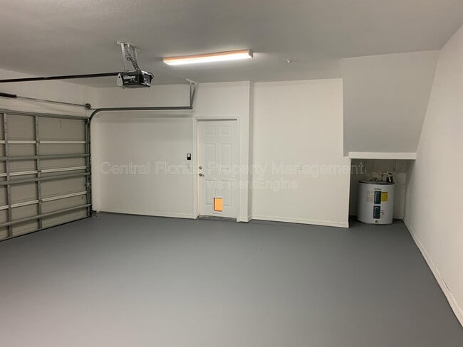 Building Photo - 2460 Grand Central Pky