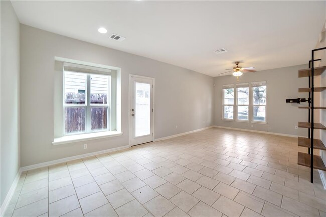 Building Photo - 106 Gambel Oak Way