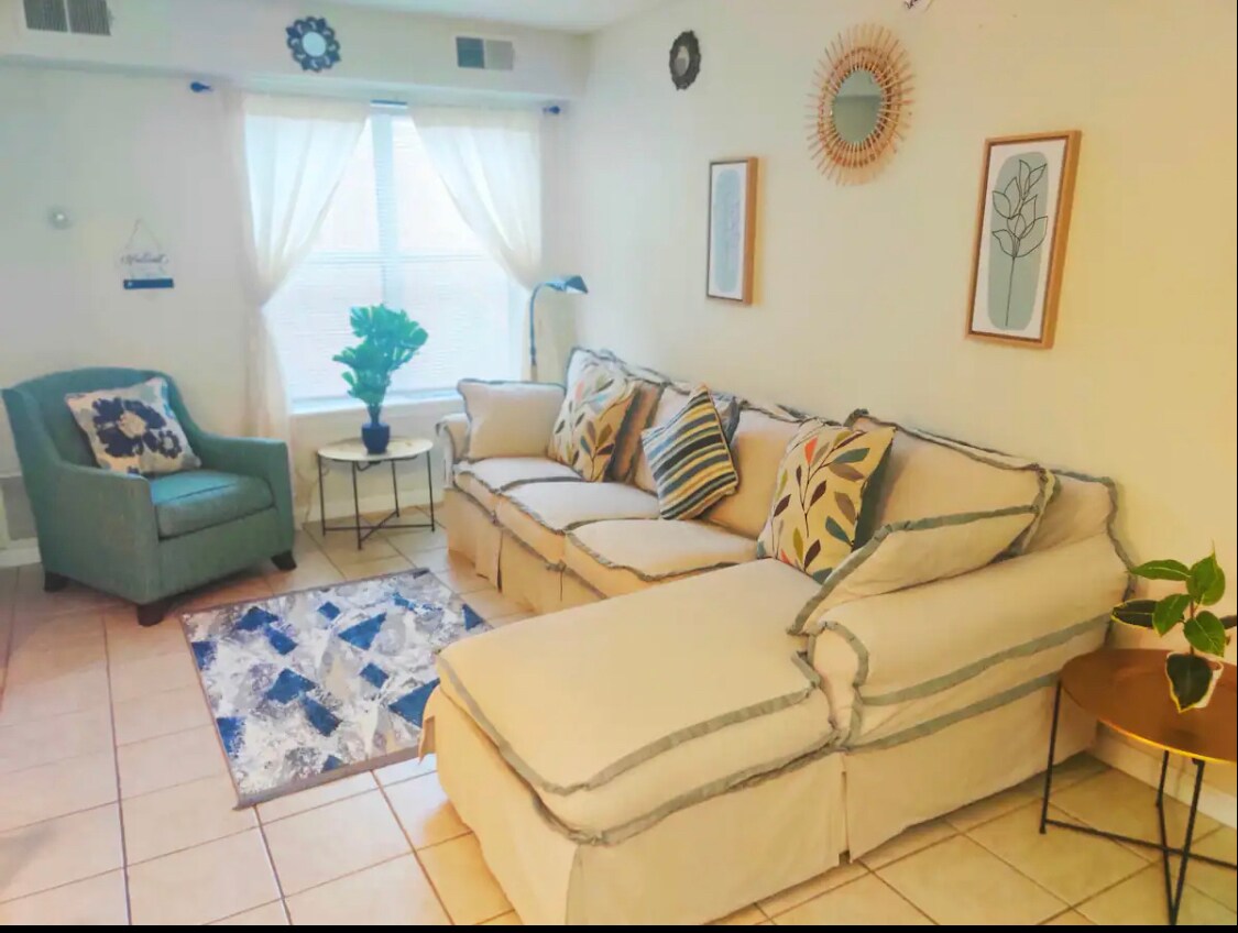 Building Photo - 200 Sandestin Ln