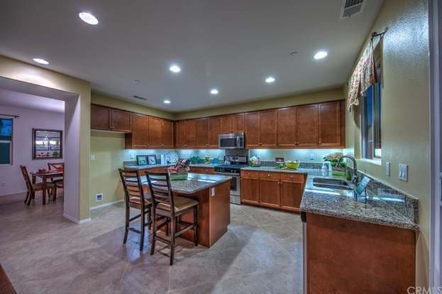 Building Photo - 4959 Camarillo Ln
