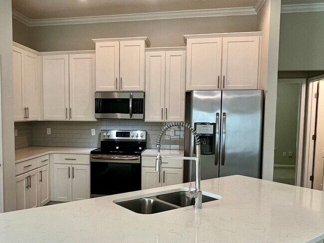 Building Photo - Great Size Home on Jacksonvilles Northside