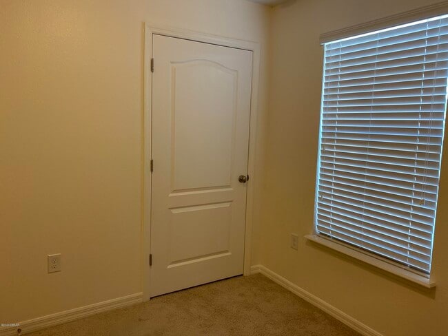 Building Photo - 202 Wentworth Grande Dr