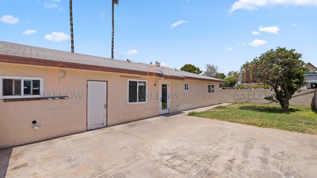 Building Photo - 455-457 Smith B