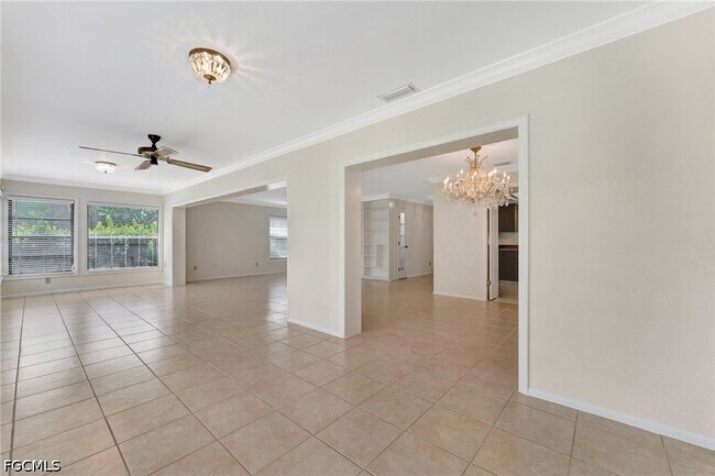 Building Photo - 1516 Sautern Dr SW