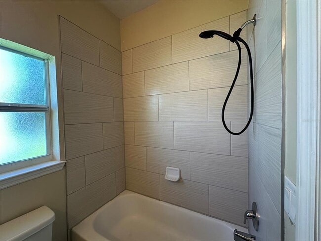 Building Photo - 1022 Embrun Ct