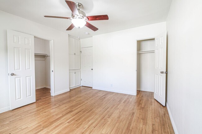 Interior Photo - 1801 N. Harvard Blvd