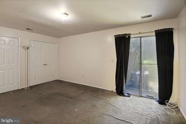 Building Photo - 7216 Lost Spring Ct