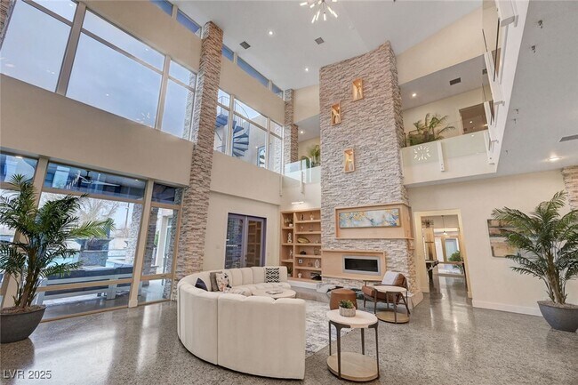 Building Photo - 2111 Edgewood Ave