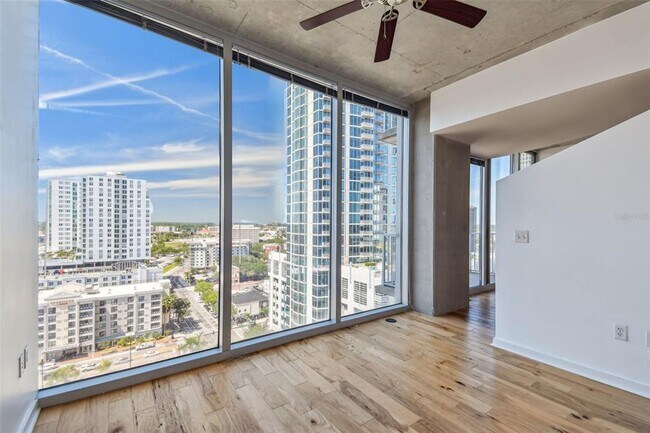 Building Photo - 777 N Ashley Dr