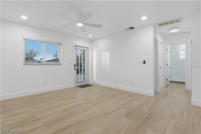 Building Photo - 7595 Winged Foot Dr