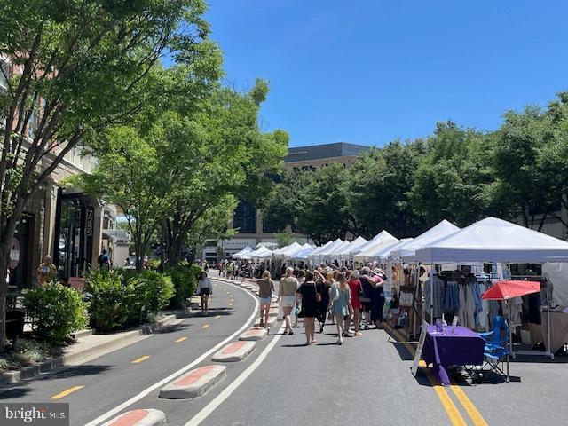 Building Photo - 4814 Hampden Ln