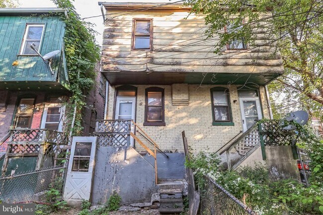 Building Photo - 1217 Hunter St