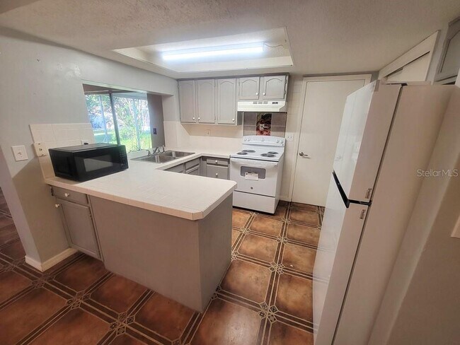 Building Photo - 3702 Sail Dr