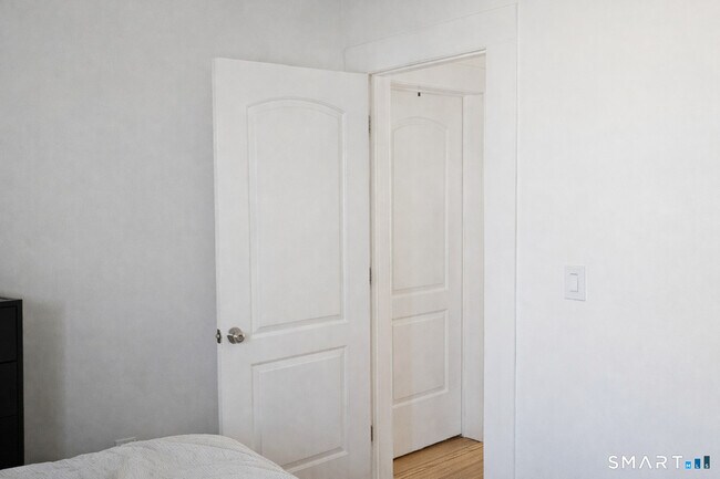 Building Photo - 34 Harlem Ave