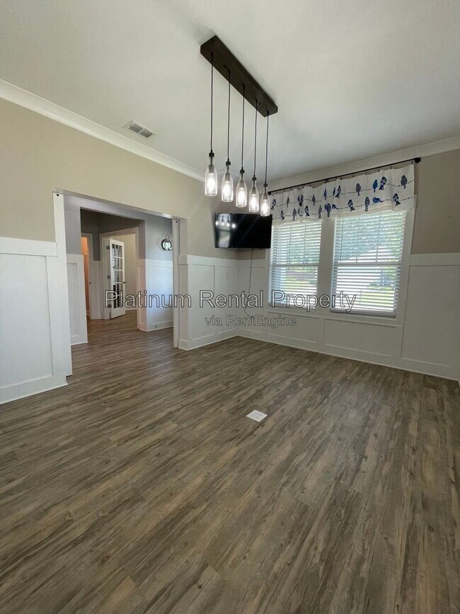 Building Photo - 3215 Summerpoint Crossing