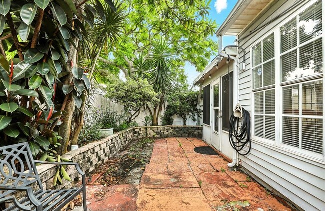 Building Photo - 149 Northshore Cir