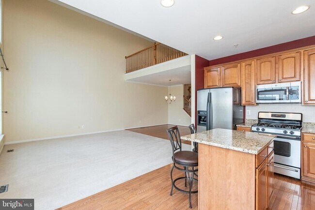 Building Photo - 415 Granville Ct