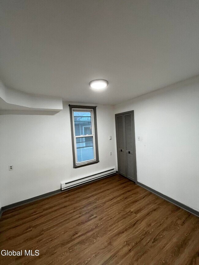 Building Photo - 1410 Stanford St