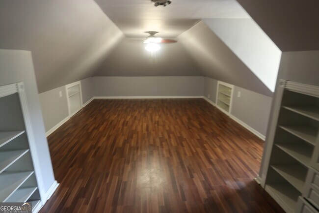 Building Photo - 2840 Spring Ridge Cir