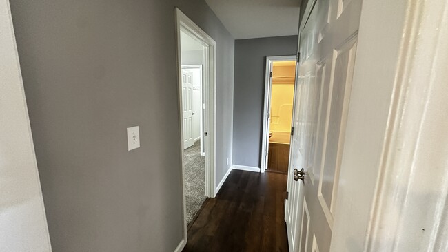 Building Photo - 3541 Sandpiper Dr