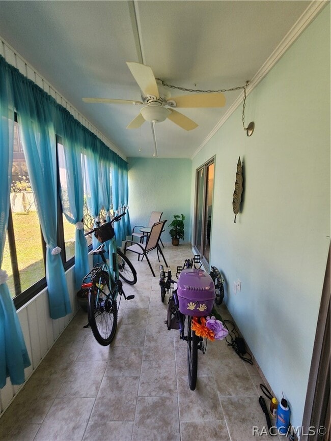 Building Photo - 2400 Forest Dr