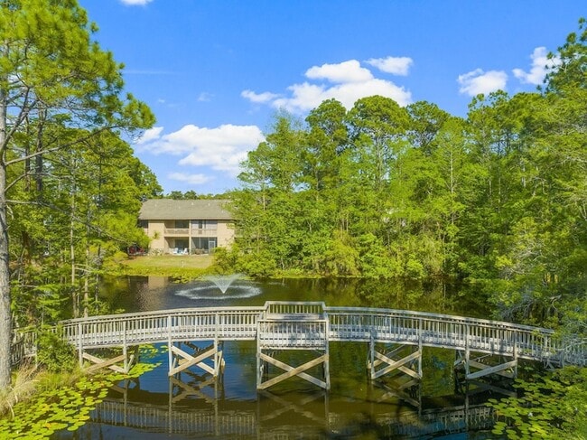 Building Photo - 100 N Myrtle Dr