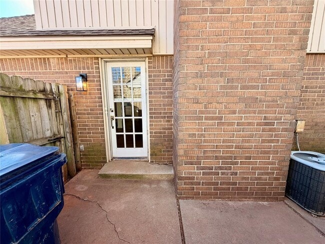 Building Photo - 12007 Shady Trail Ln