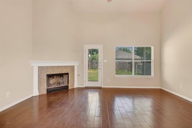 Building Photo - 4489 Western Lake Dr
