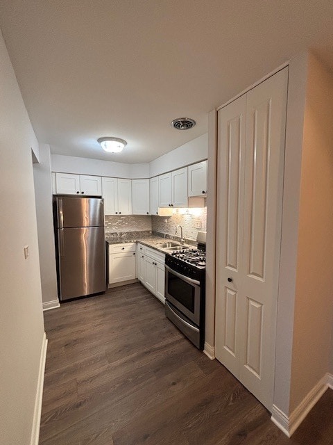 Building Photo - 5348 N Cumberland Ave