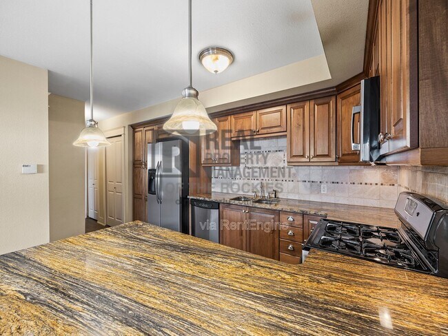 Building Photo - 233 N Meldrum St