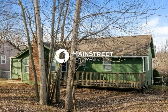Building Photo - 3 Bedroom Pet-Friendly Home in BLUE SPRINGS, MO with Main Street Renewal