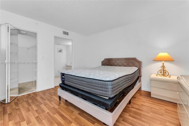 Building Photo - 9511 Weldon Cir