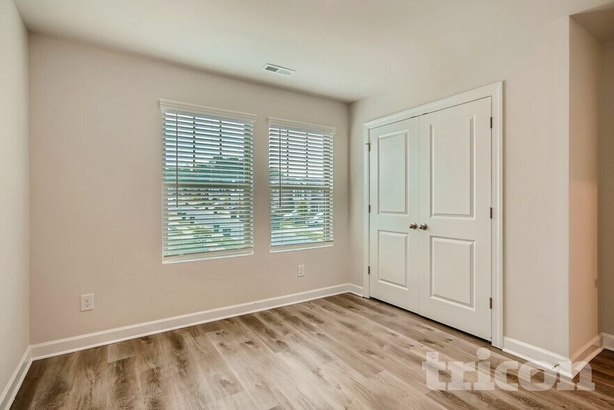 Building Photo - 9205 Festival Wy