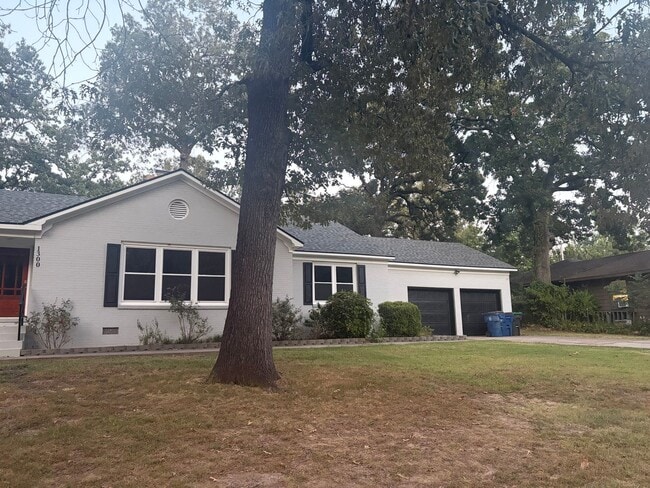 Building Photo - 1300 N Waldron Rd