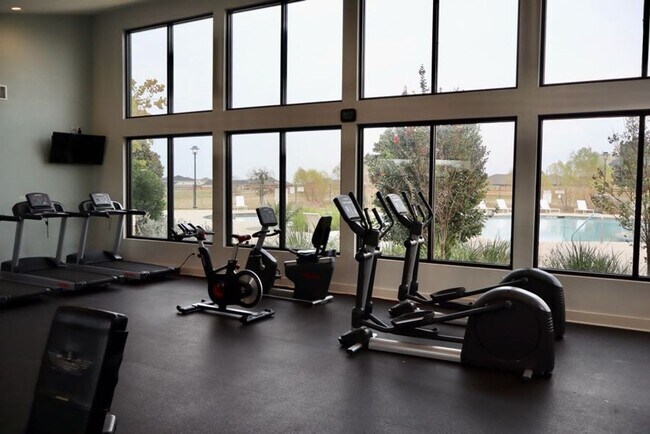 Building Photo - 8128 Daisy Cutter Crossing