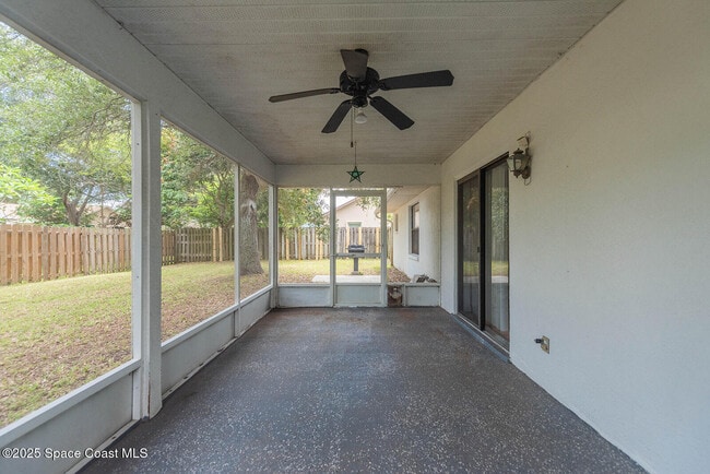 Building Photo - 2202 Appalachian Dr