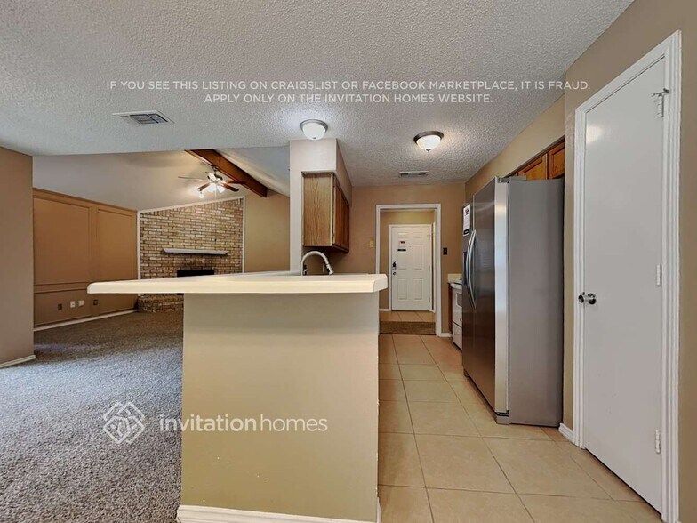 Building Photo - 2127 Chapel Downs Dr