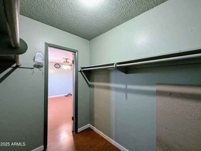 Building Photo - 4019 W San Miguel Ave