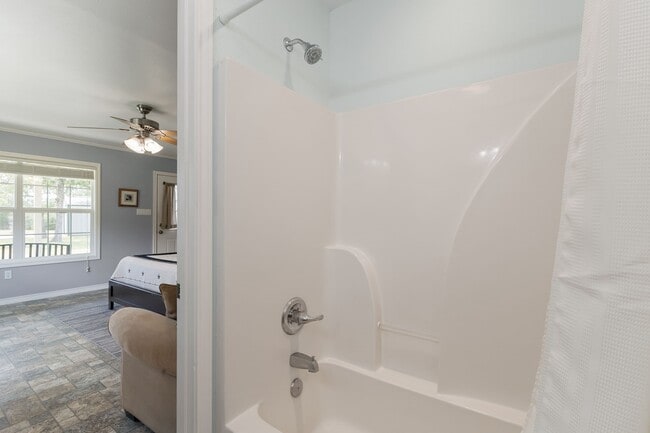 Building Photo - 1072 Papenberg Rd