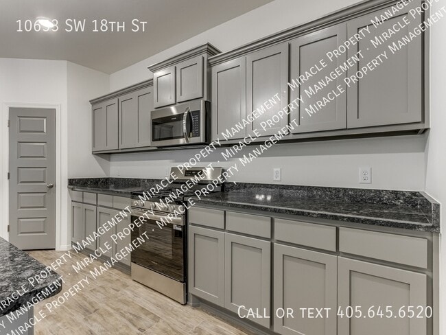 Building Photo - 10653 SW 18th St